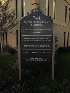 Custom Post & Panel Signs 